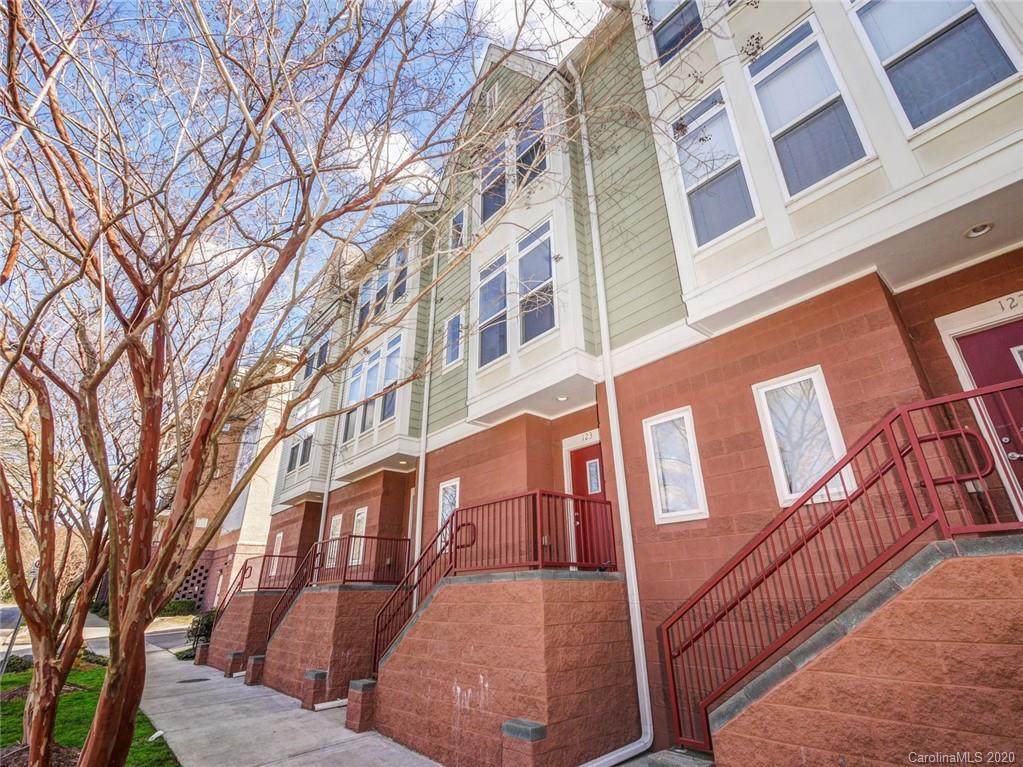 123 Sycamore Street - Photo 1