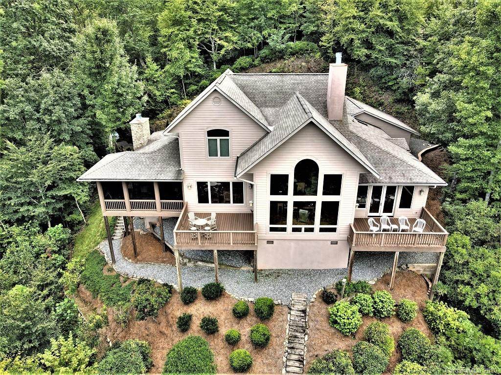 321 Summit Drive - Photo 1