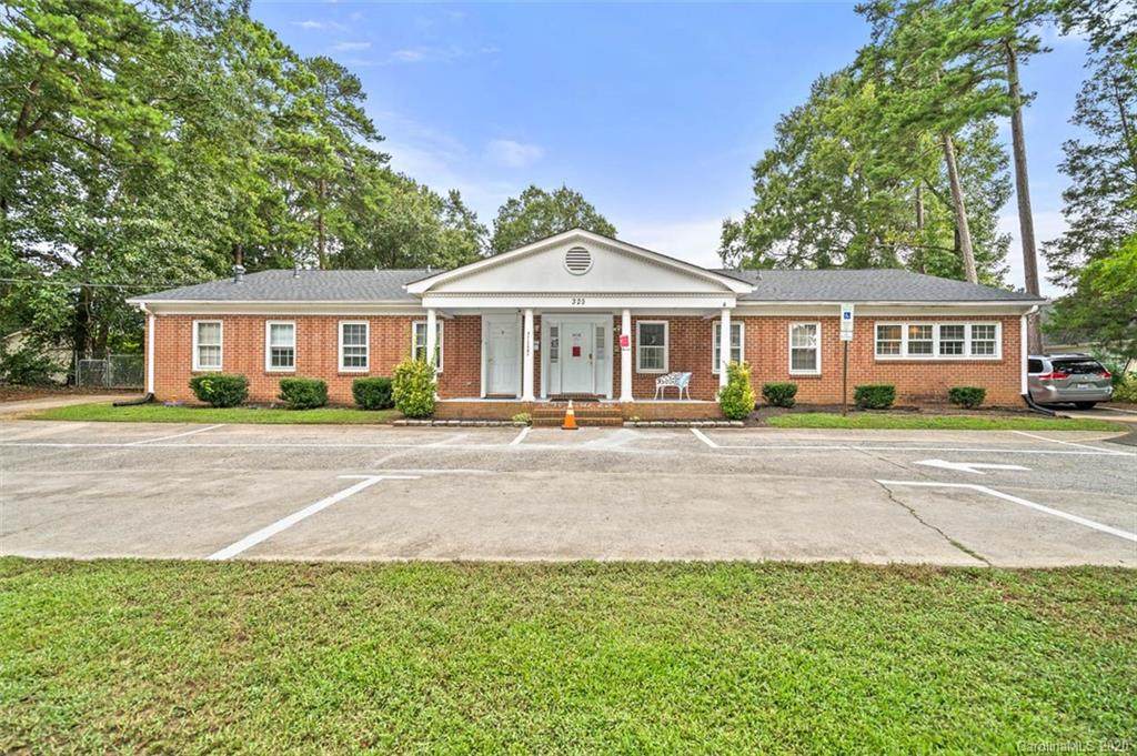 322 Russell Street - Photo 1