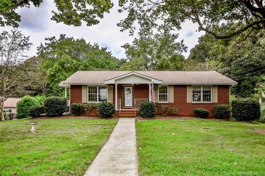 753 Edgemoor Drive - Photo 1