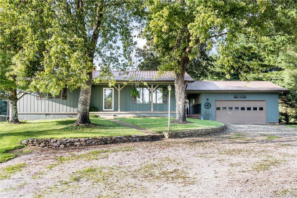 100 Ridgeway Drive - Photo 1