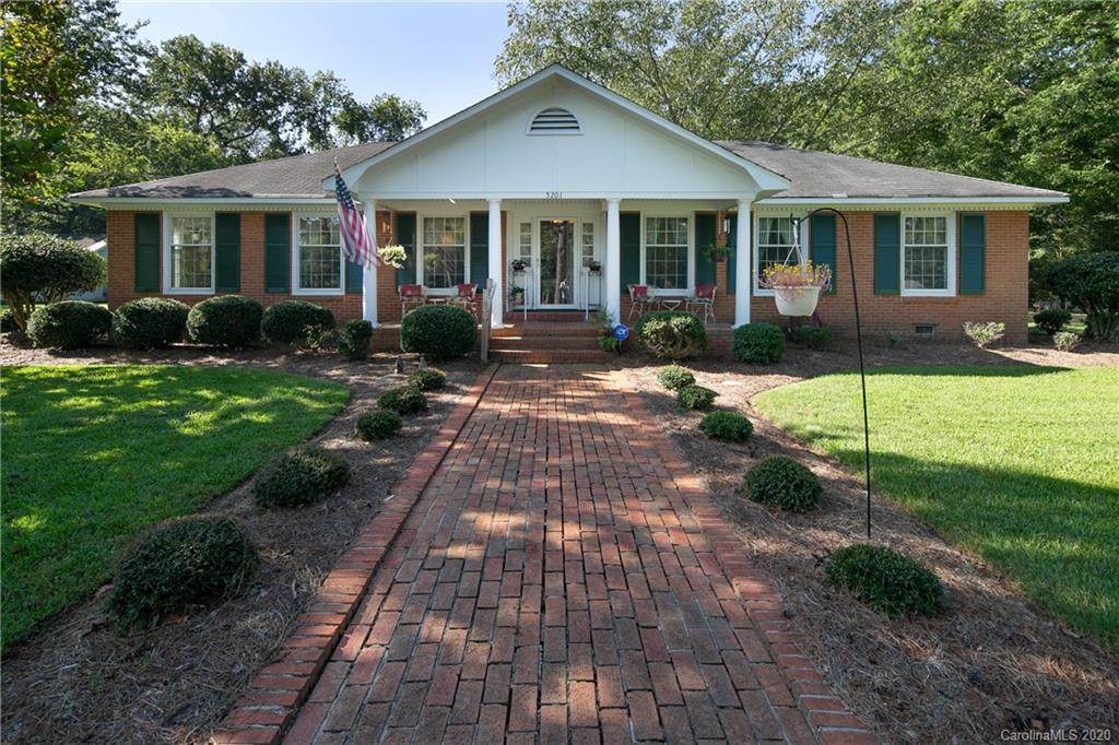 5201 Carmel Road - Photo 1