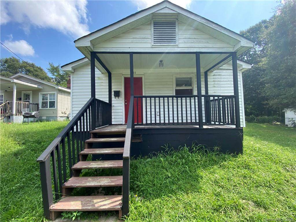 1311 Walnut Avenue - Photo 1