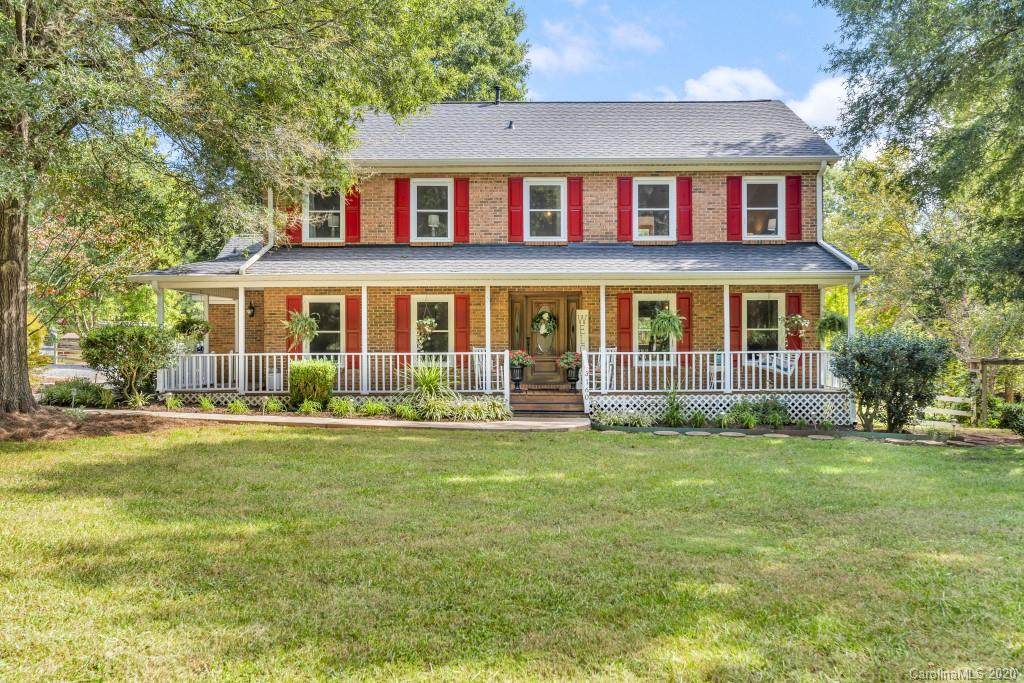 3160 Horseshoe Trail - Photo 1