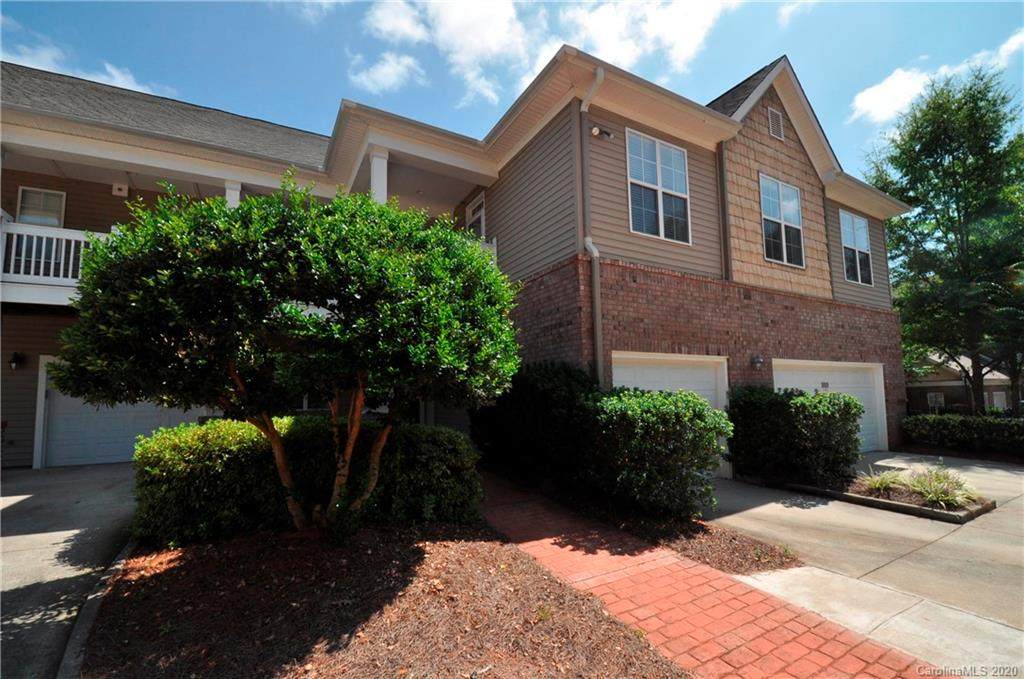8957 Rosalyn Glen Road - Photo 1
