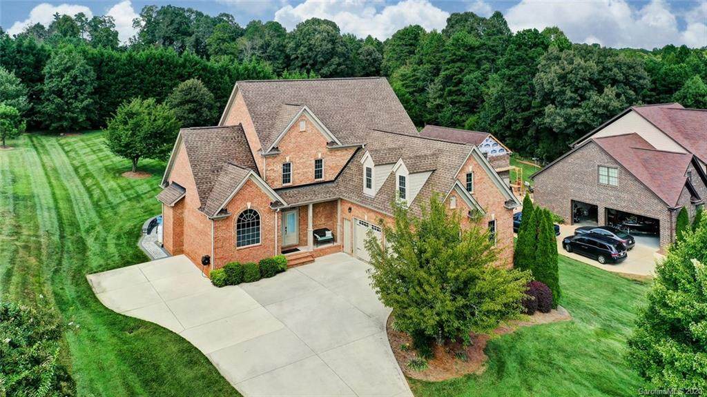 6075 Willow Farm Drive - Photo 1