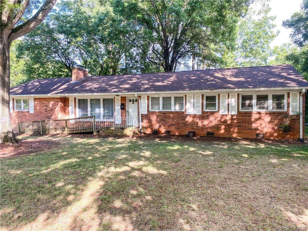300 Armstrong Park Road - Photo 1