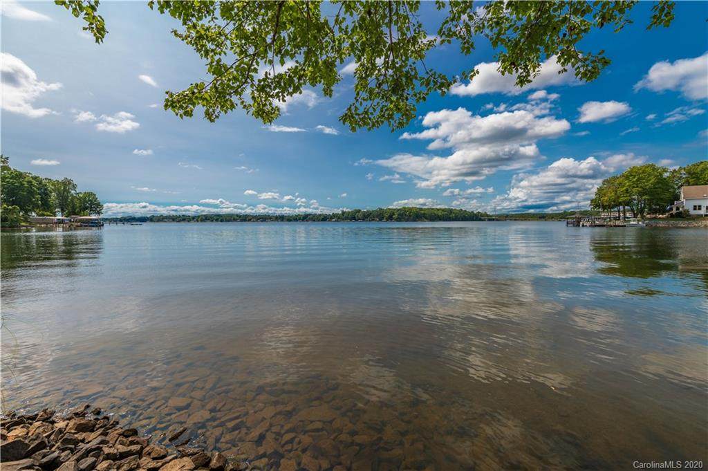 8111 Bridge View Cove - Photo 1