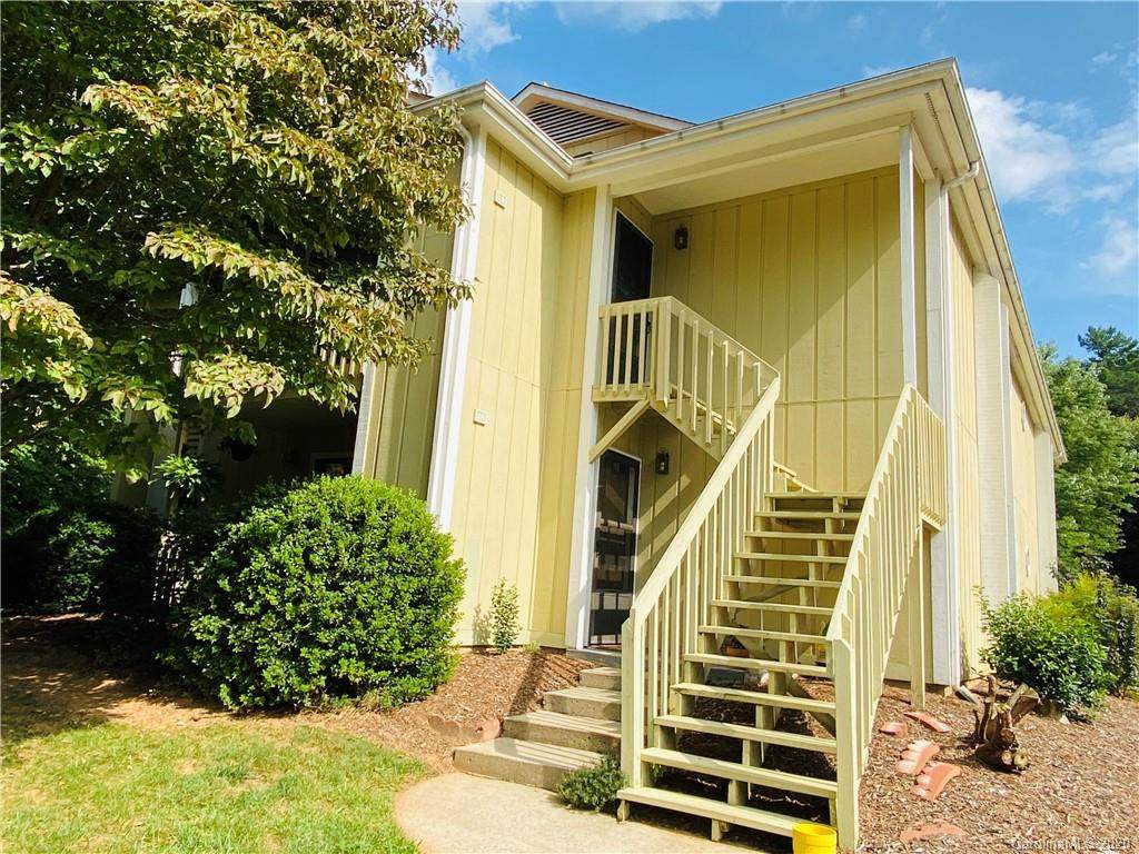 110 Heywood Road - Photo 1