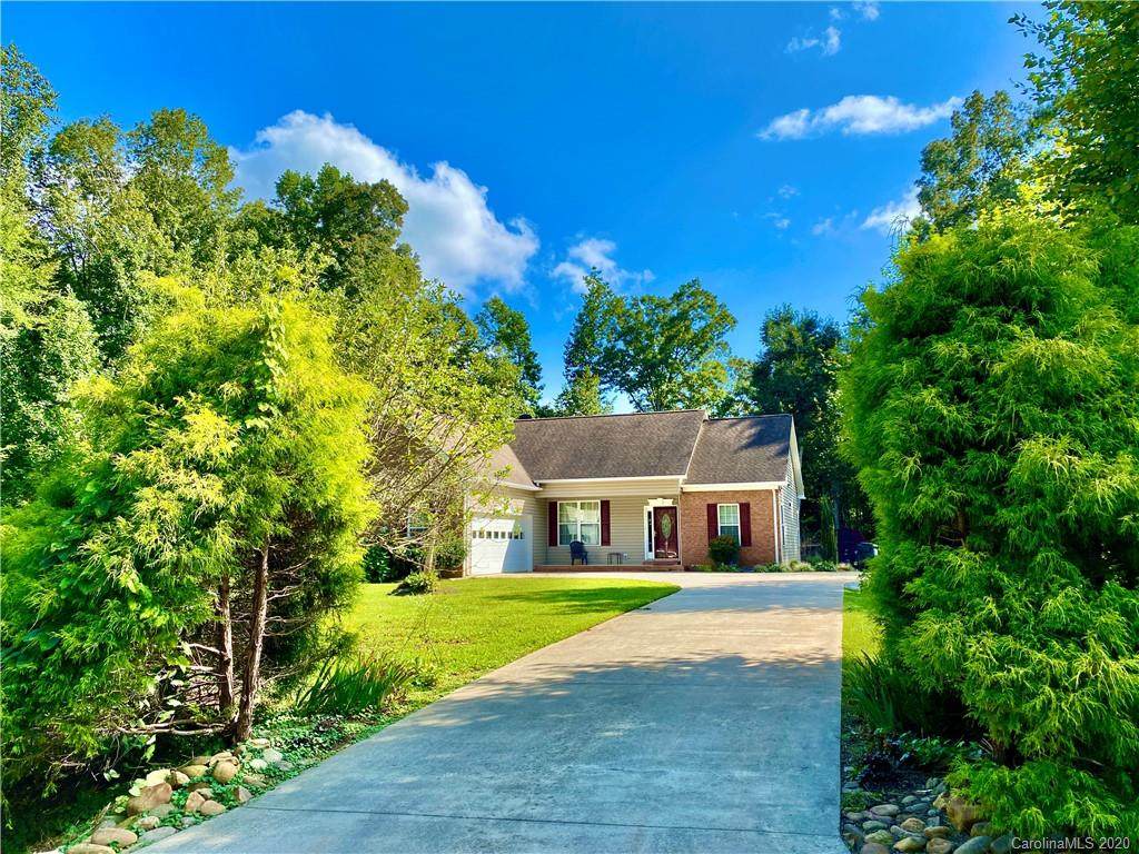 230 Equestrian Drive - Photo 1