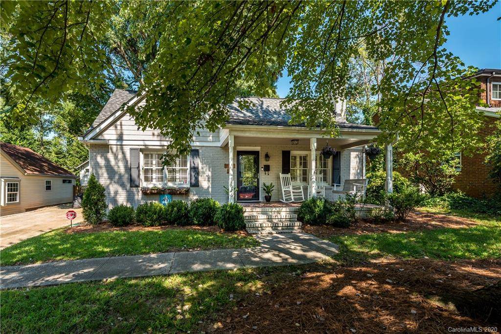 3026 Sunset Drive - Photo 1