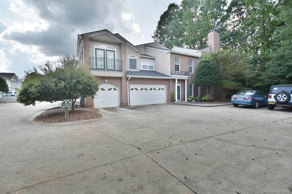 1749 Heatherhill Road - Photo 1