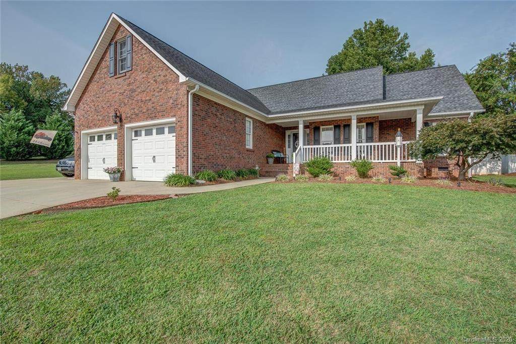 2411 Glenridge Drive - Photo 1