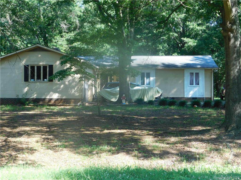 4004 Englewood Street - Photo 1