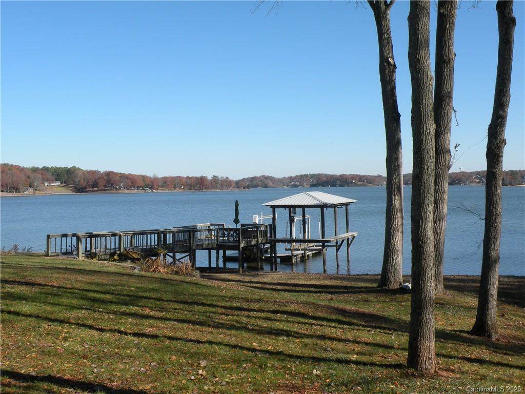 4572 Wood Duck Point - Photo 1