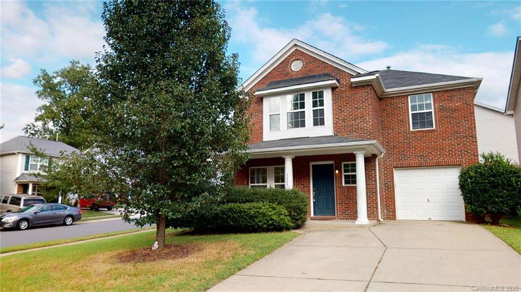 7205 Thompson Greens Lane - Photo 1