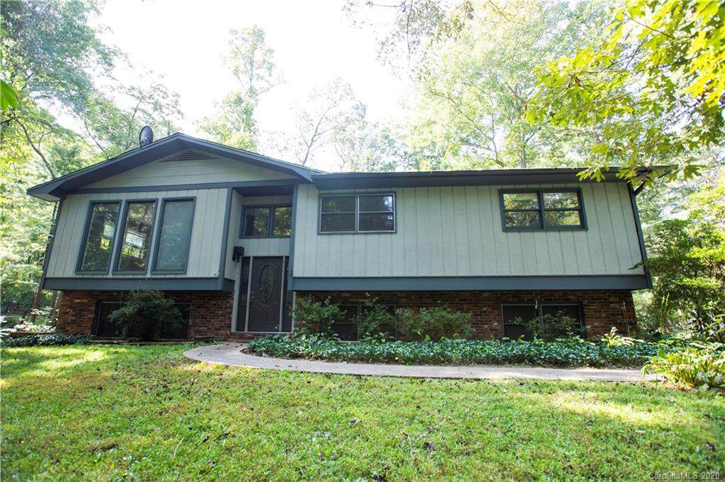 215 Fallen Timber Road - Photo 1