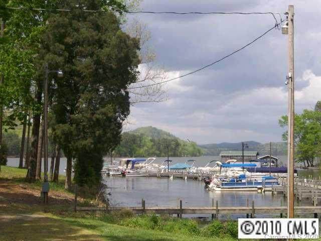 1025 Fairfield Road - Photo 1