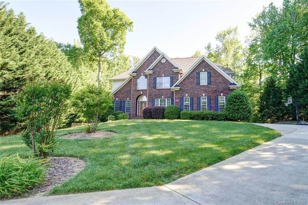2719 Ashbourne Drive - Photo 1