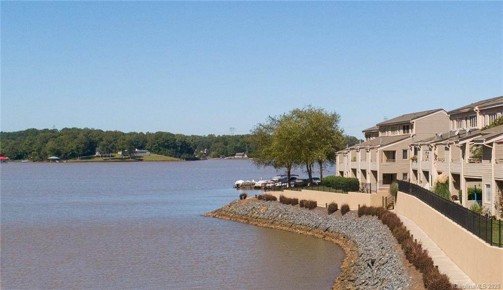 14025 Queens Harbor Road - Photo 1