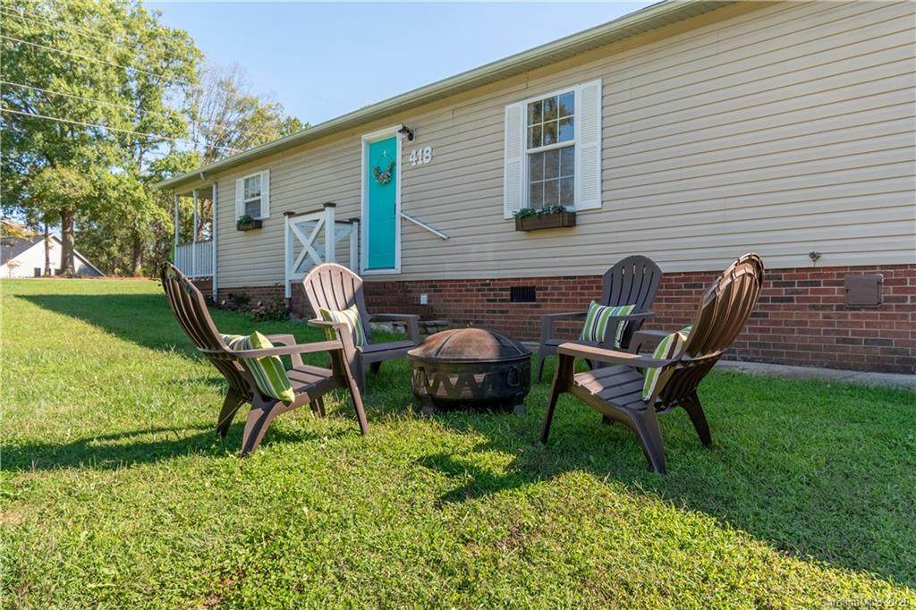 418 Stutts Road - Photo 1