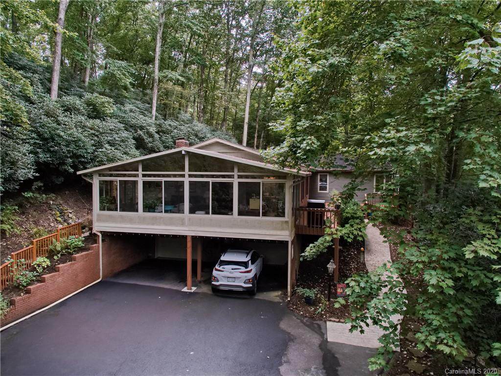 501 Oakwilde Drive - Photo 1