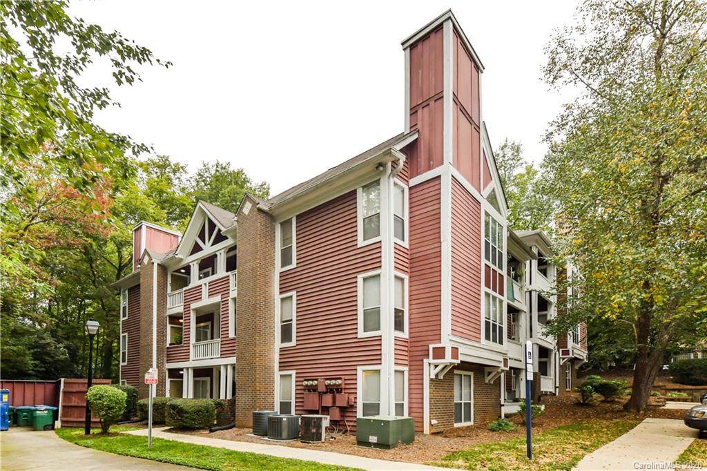 2500 Cranbrook Lane - Photo 1