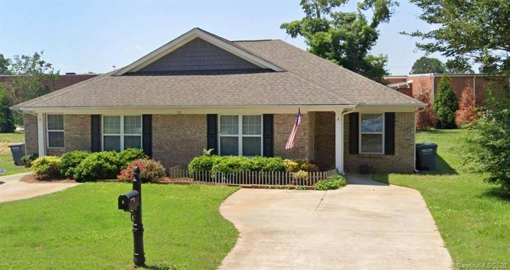 712 Catawba Street - Photo 1