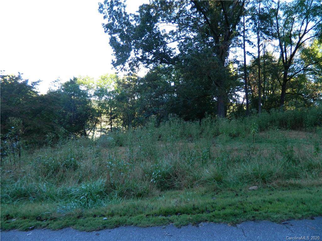 2920 Rockwood Drive - Photo 1