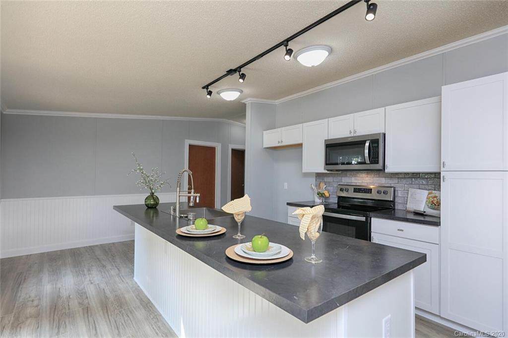 7114 Maple Glen Drive - Photo 1
