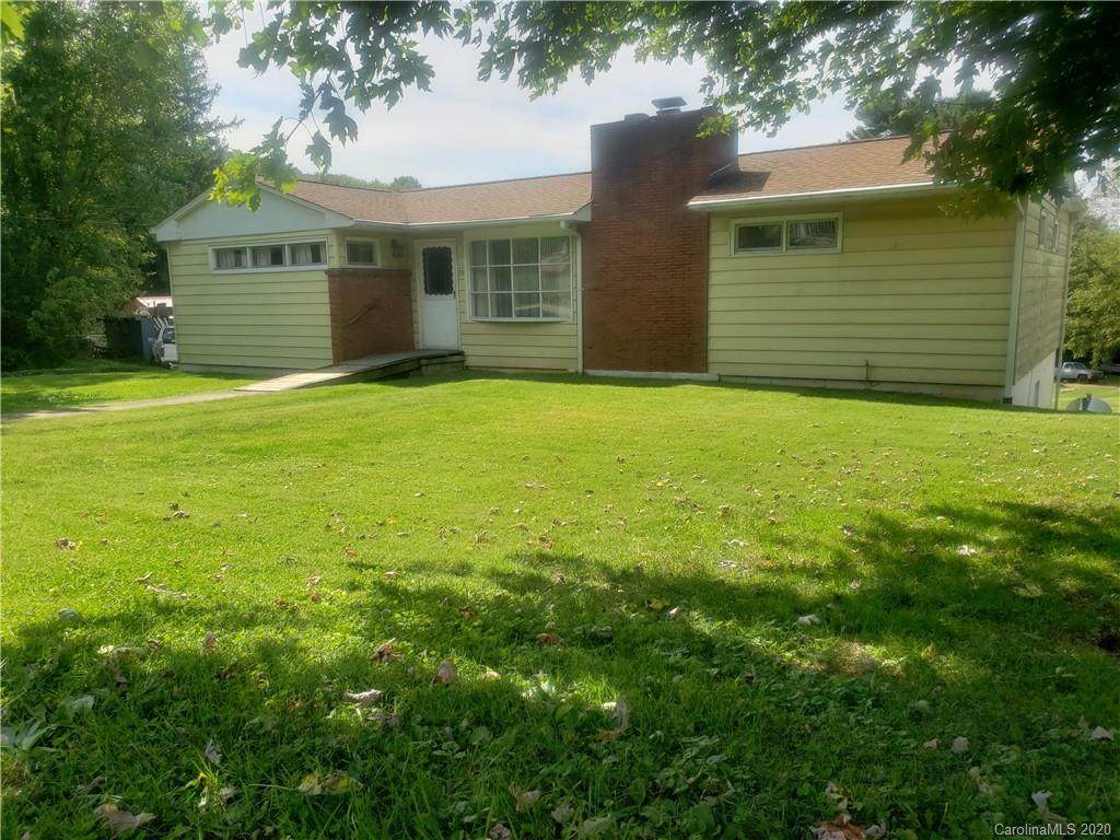39 Dewey Avenue - Photo 1