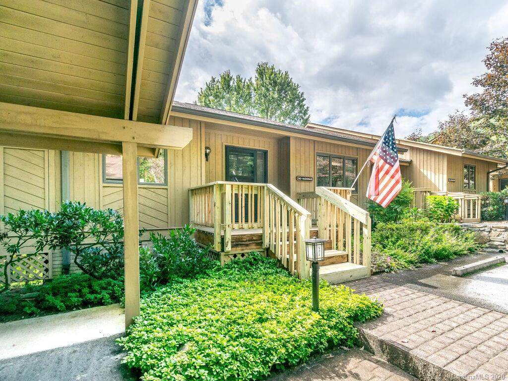 502 Live Oak Lane - Photo 1