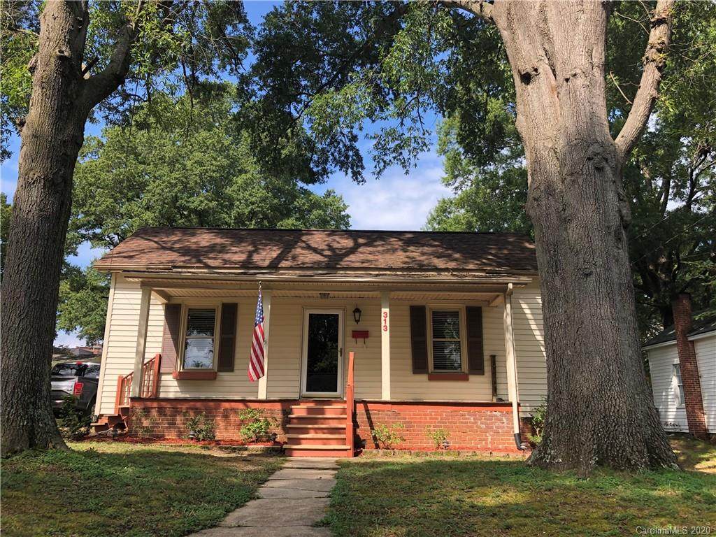 313 East Avenue - Photo 1