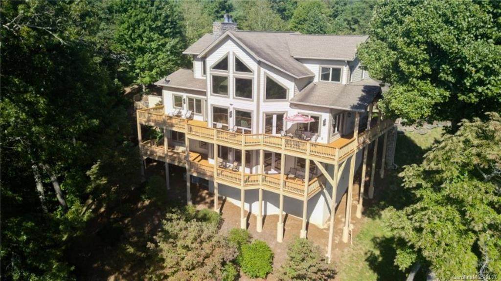 520 Summit Drive - Photo 1