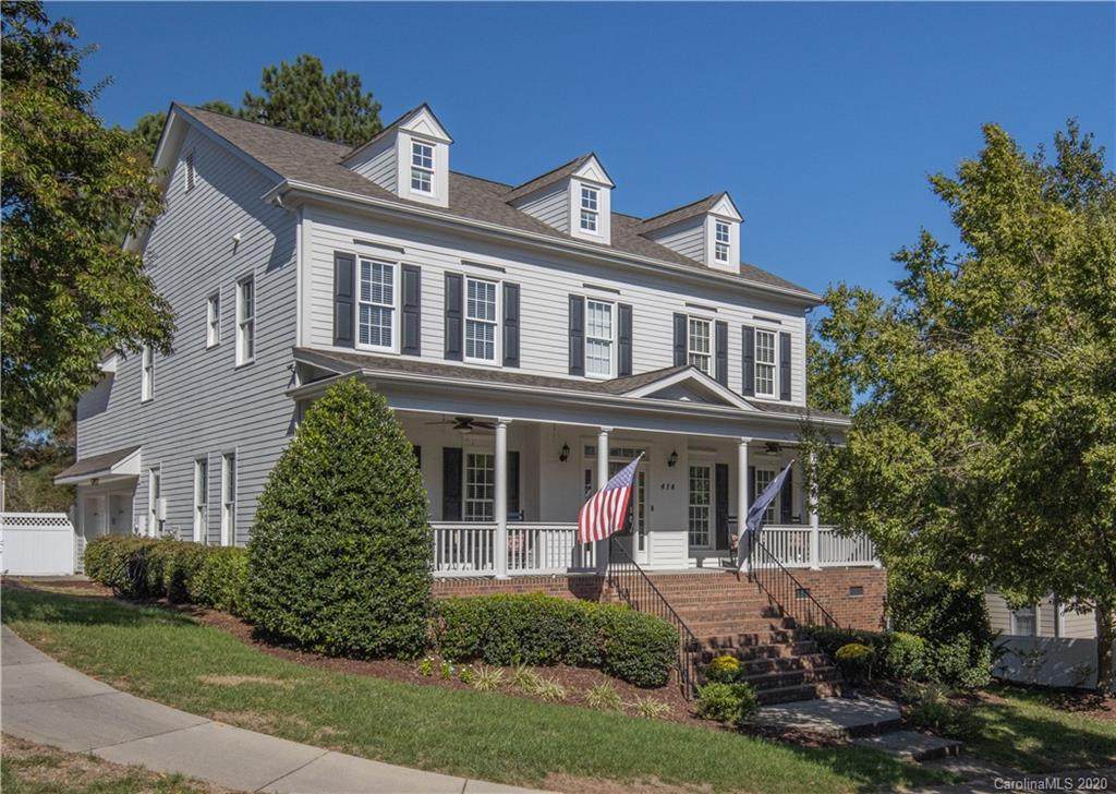 414 Esther Court - Photo 1