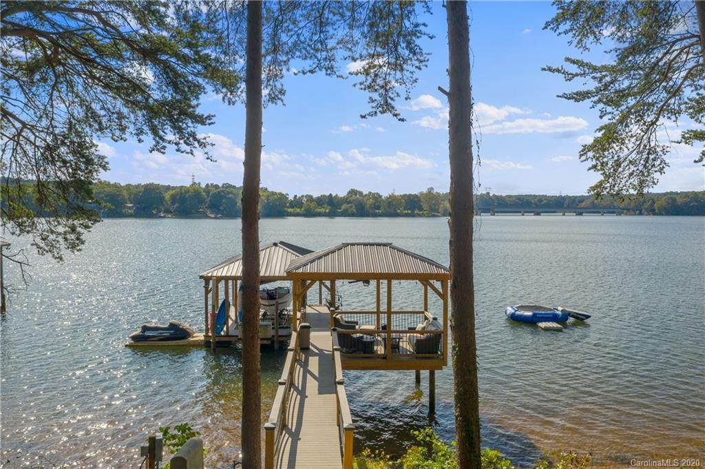 232 Woodwinds Drive - Photo 1