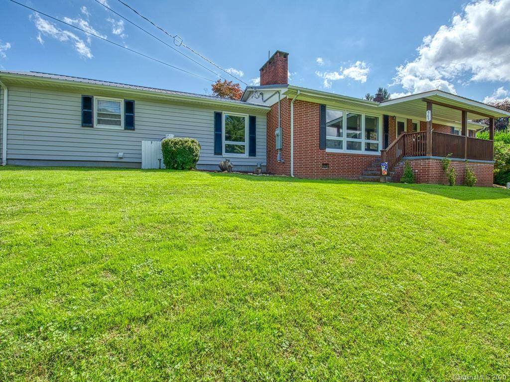 565 Ivy Hill Drive - Photo 1