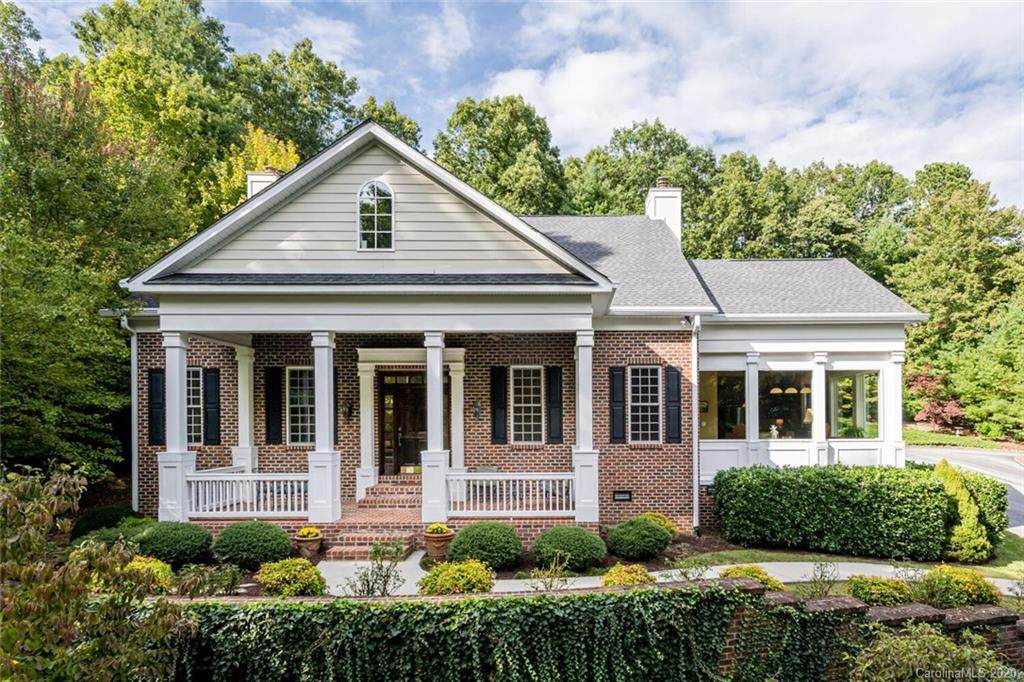530 Overlook Drive - Photo 1