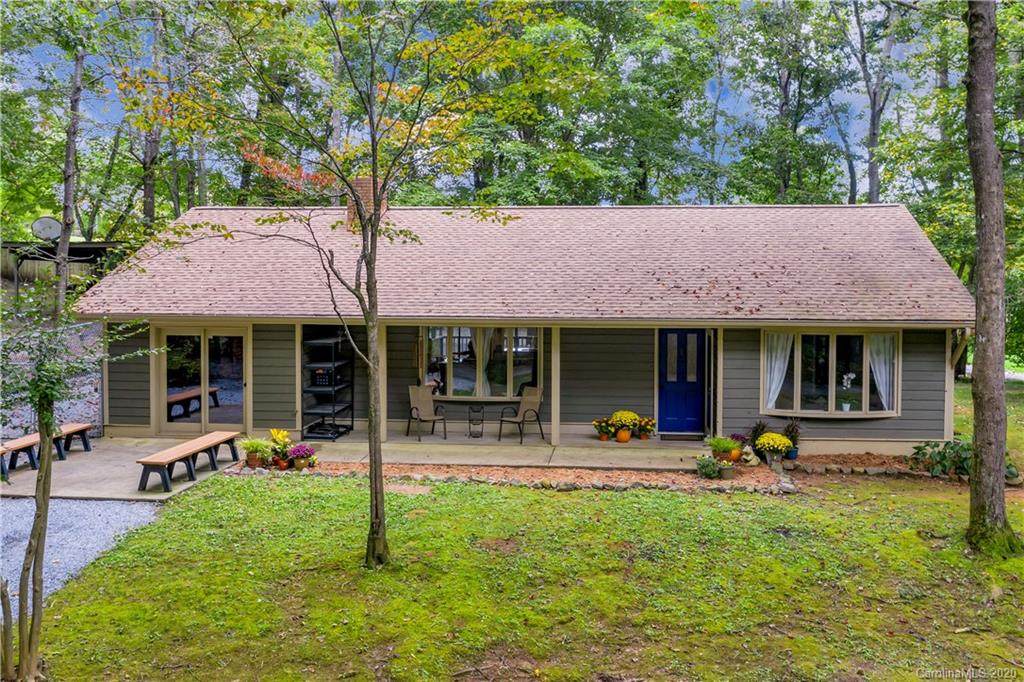202 Piney Meadow Drive - Photo 1