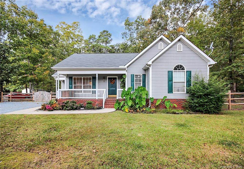 1319 Tucker Road - Photo 1