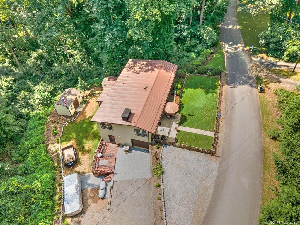 74 Hemlock Street - Photo 1