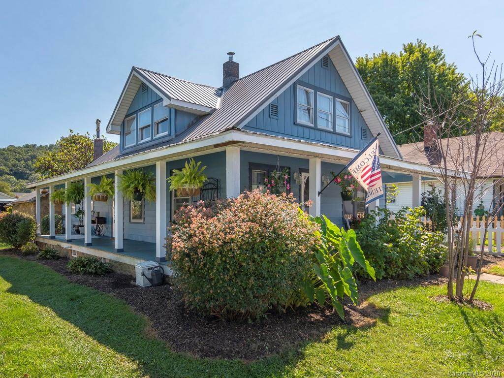 1277 Brown Avenue - Photo 1