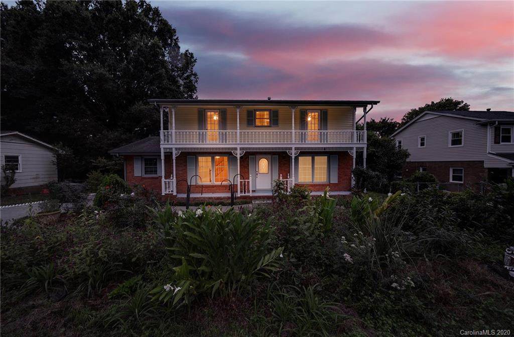 5900 Charing Place - Photo 1