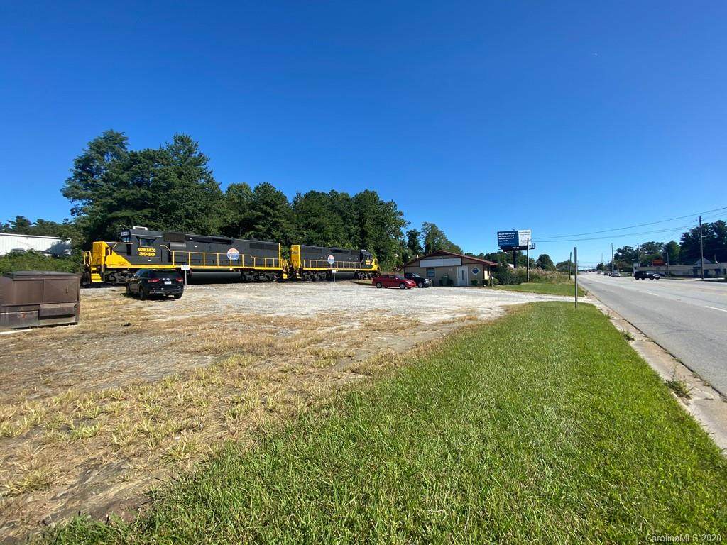 2364 Hendersonville Road - Photo 1