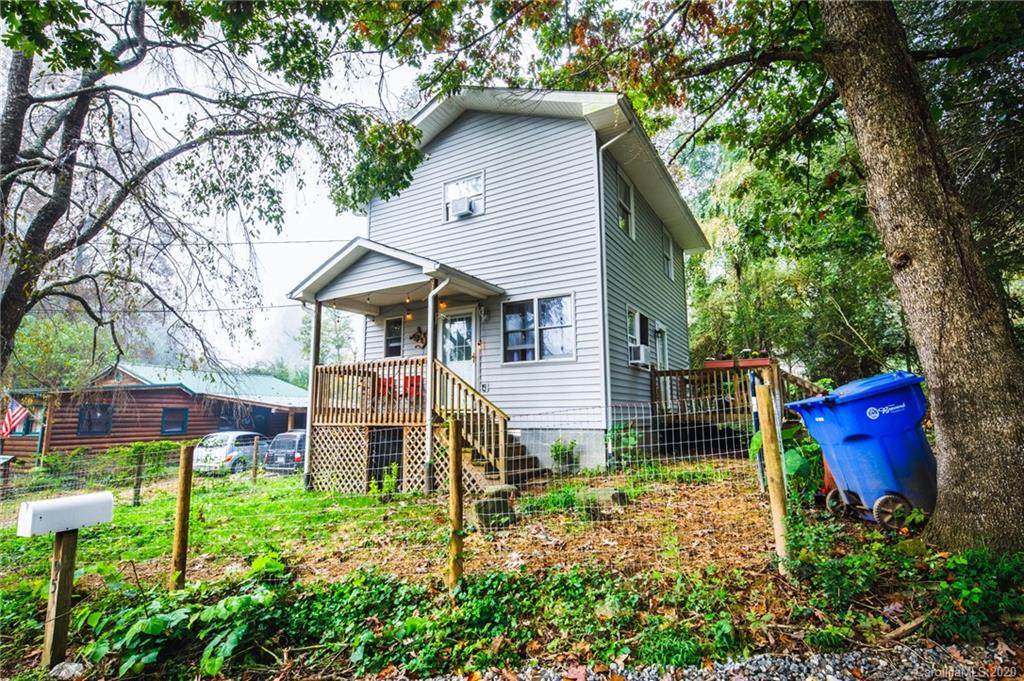 95 Hampton Road - Photo 1
