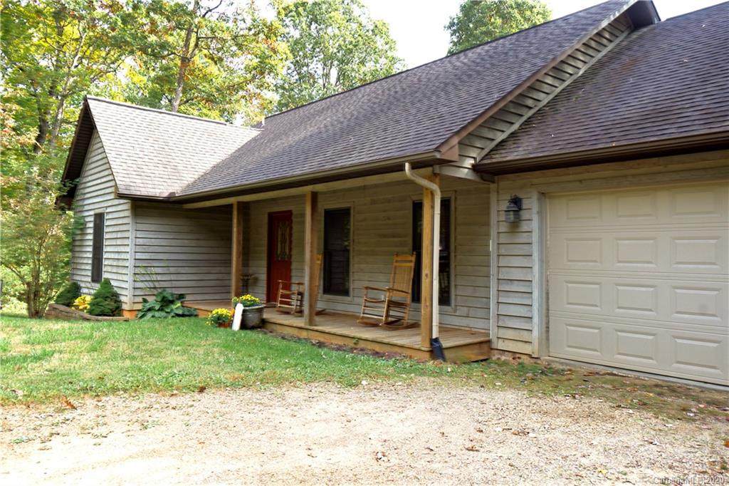 135 Acadia Place - Photo 1