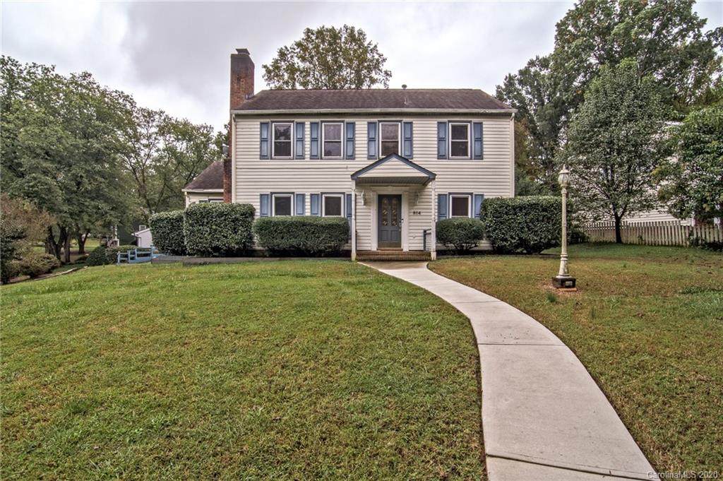 814 Falls Church Road - Photo 1
