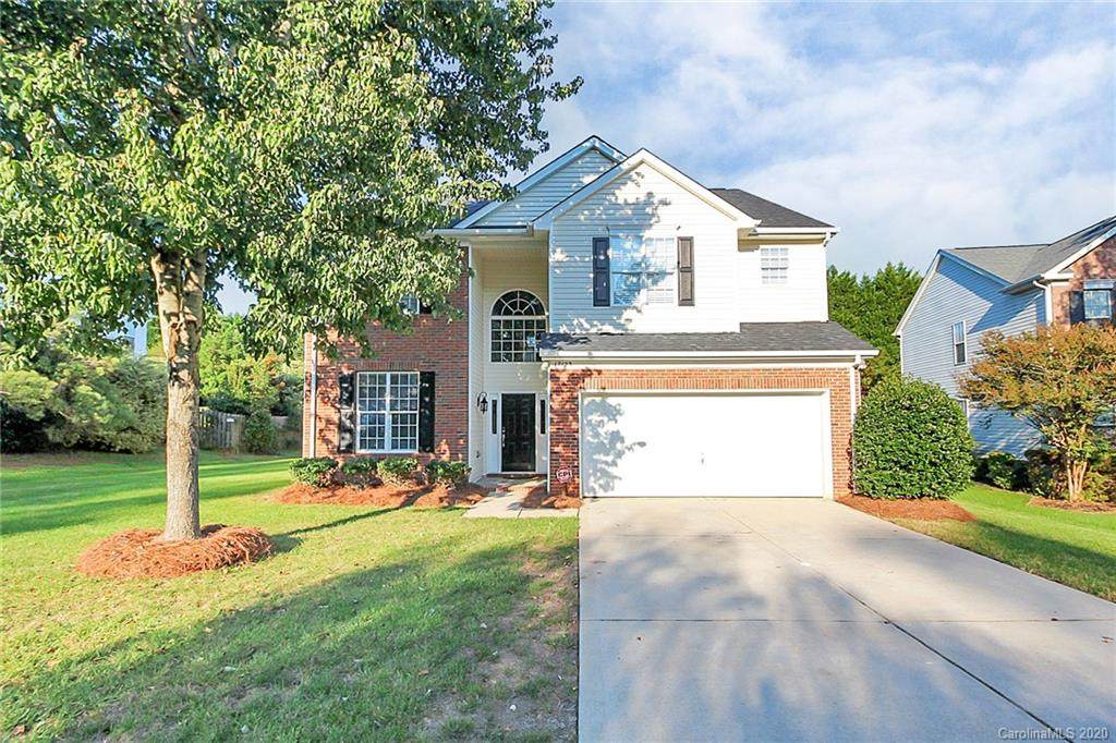17123 Cambridge Woods Court - Photo 1