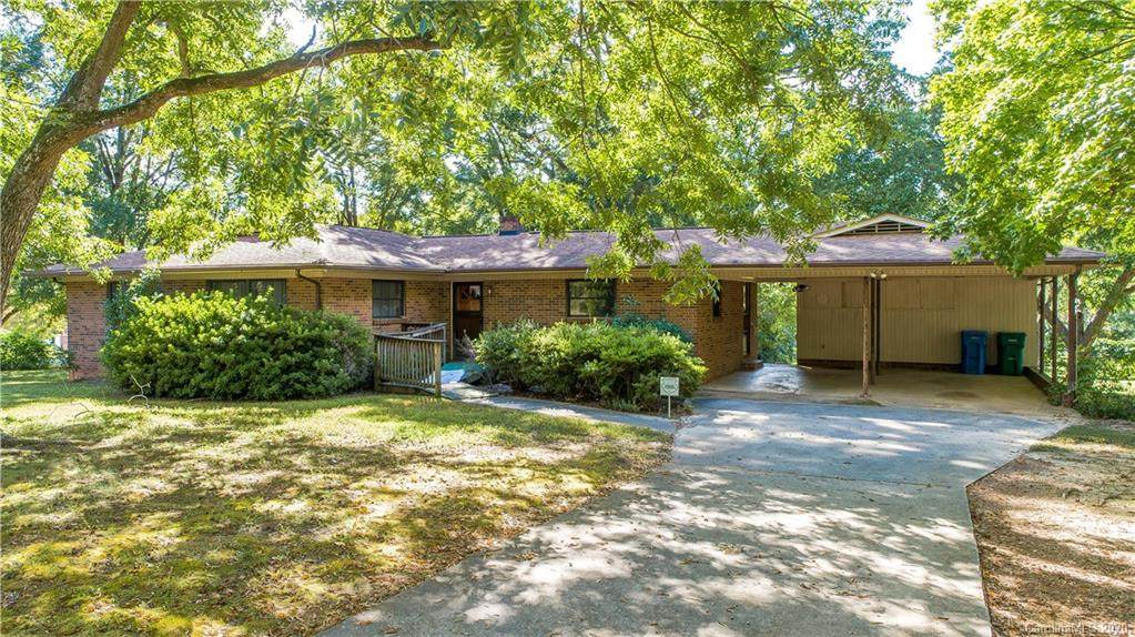 2001 Mountain Creek Road - Photo 1