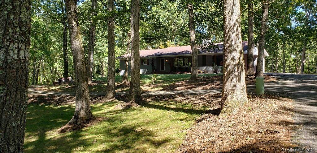 71 Hawkins Drive - Photo 1